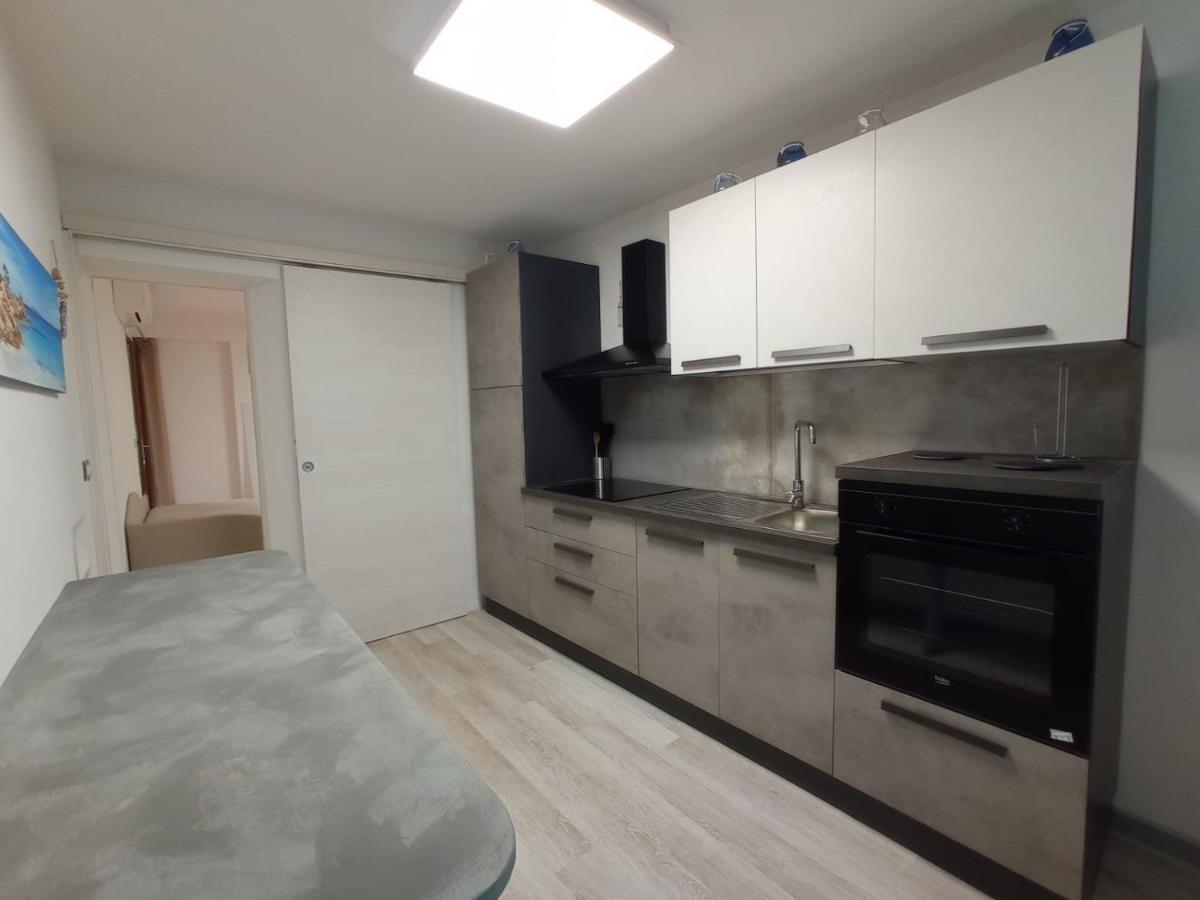 Villaggio Est Affittacamere San Teodoro  Exteriör bild