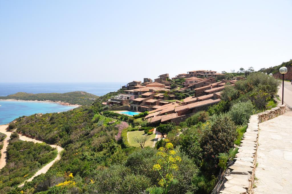 Villaggio Est Affittacamere San Teodoro  Exteriör bild