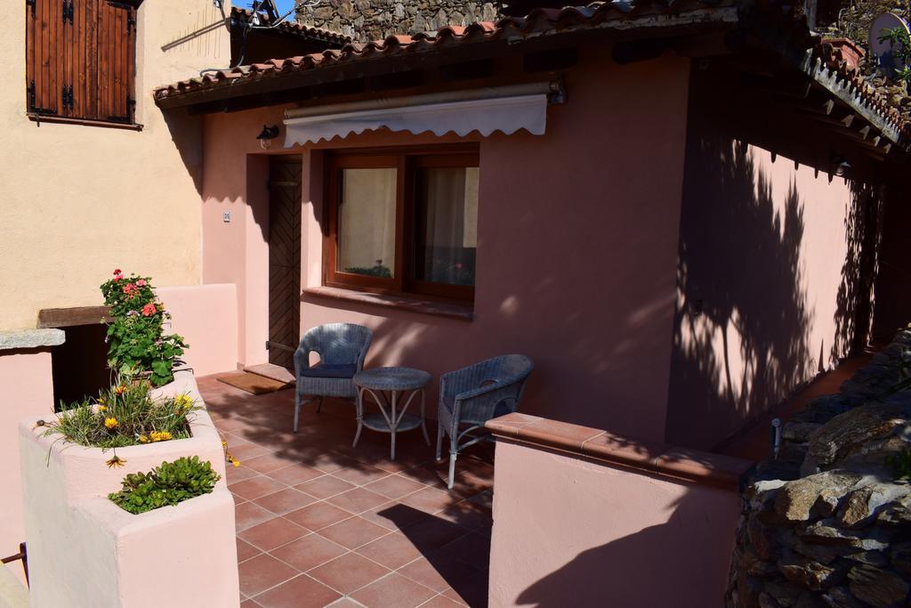 Villaggio Est Affittacamere San Teodoro  Exteriör bild